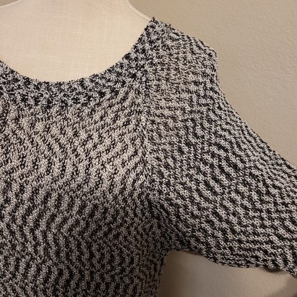 LOFT Woven Metallic Top, Size: Medium - Picture 8 of 8